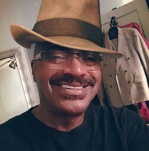 Meet your Posher, Carson